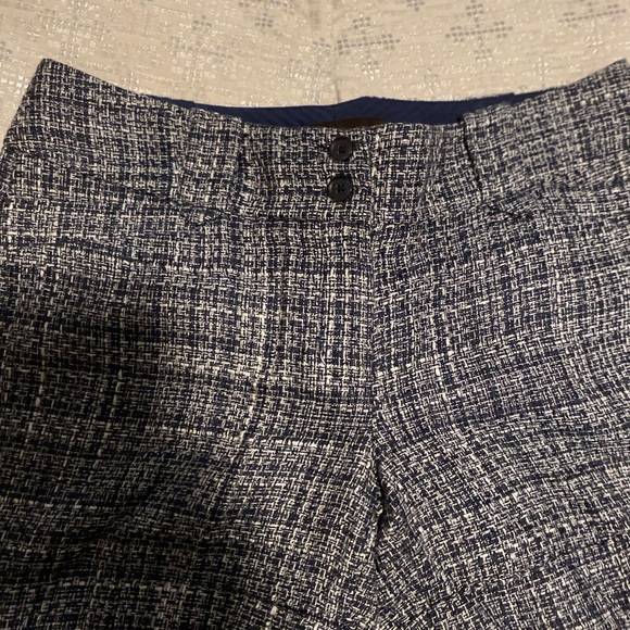 Dress shorts Size 4 (Lot of 2) - Picture 3 of 8